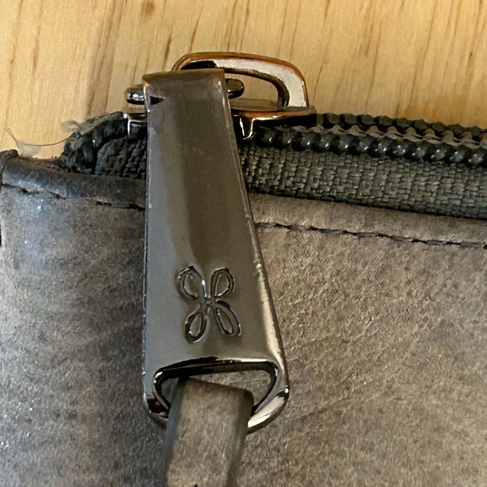 HOBO International Vida 100% Leather Wristlet Clutch.